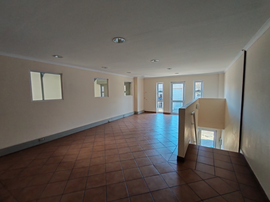 To Let Commercial Property for Rent in Asla Park Western Cape